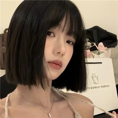 枝头凤